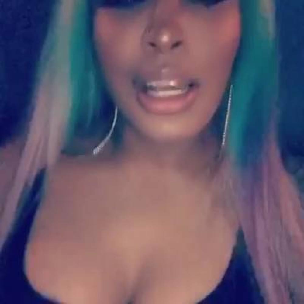 Meet your Posher, Aja